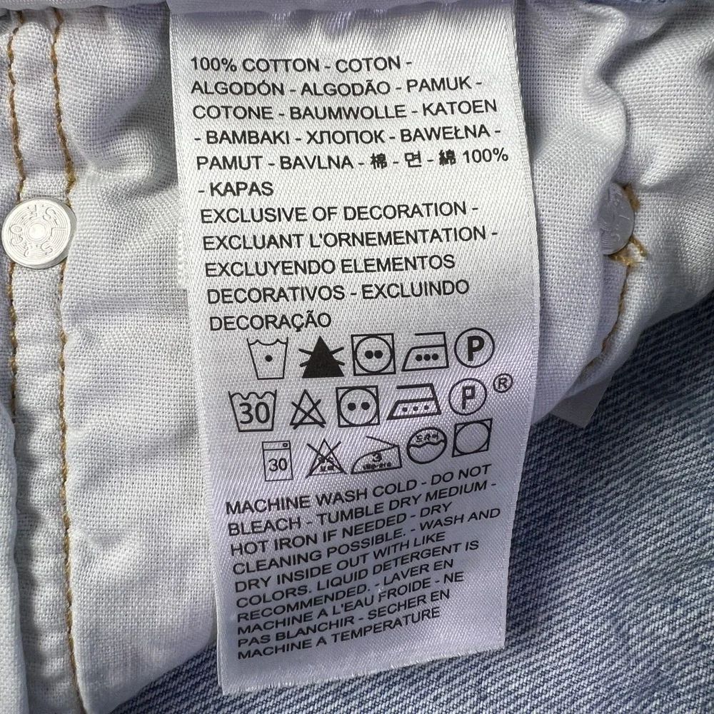 LEVIS 501 Cut Off Jean Shorts Light Blue Wash Women 26 (28.5*) Button Fly Denim‎